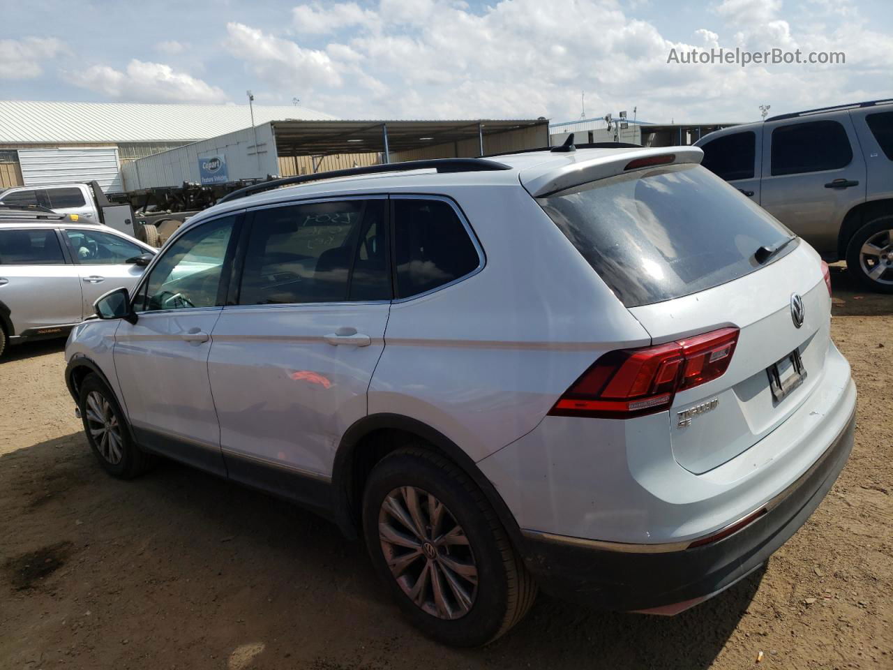 2018 Volkswagen Tiguan Se White vin: 3VV2B7AX1JM182007