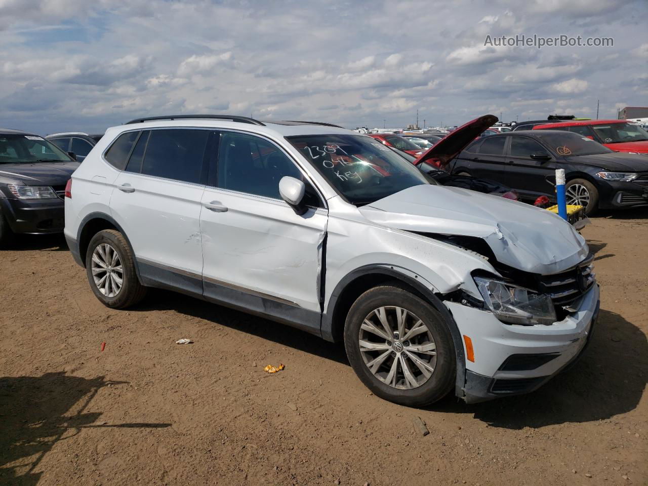 2018 Volkswagen Tiguan Se White vin: 3VV2B7AX1JM182007