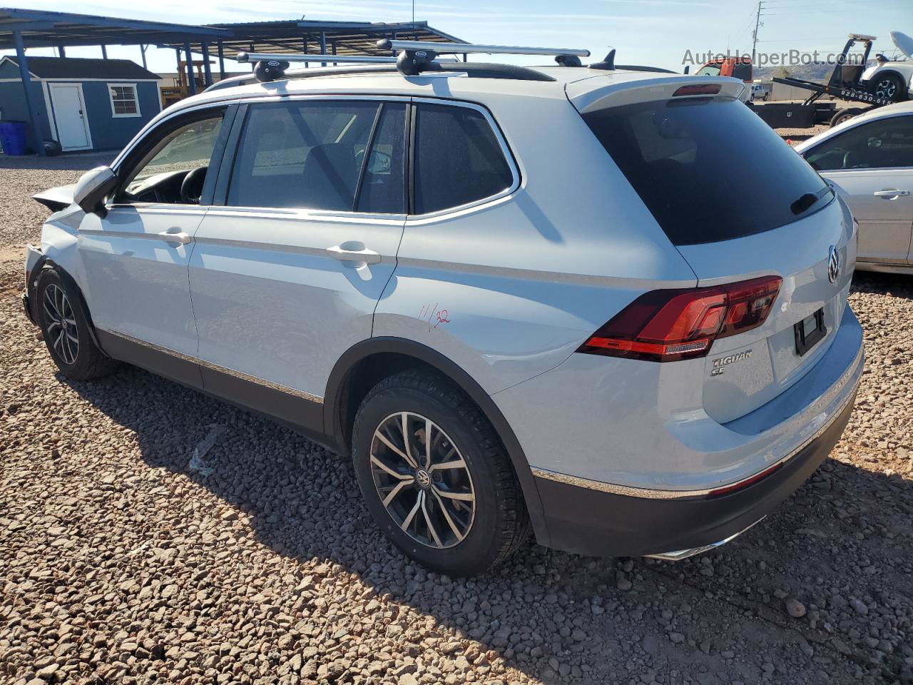 2018 Volkswagen Tiguan Se White vin: 3VV2B7AX1JM200683