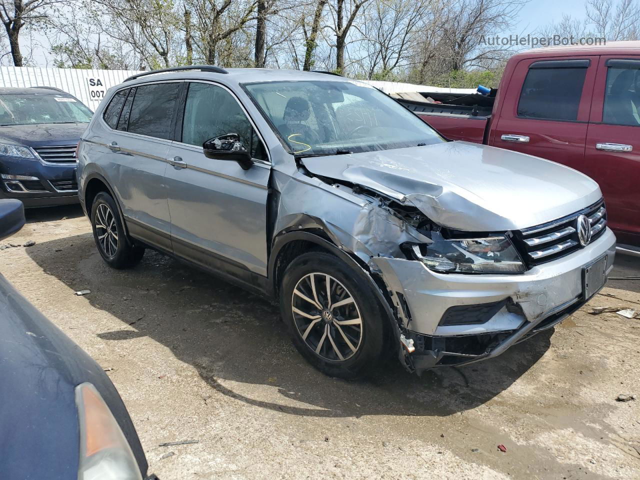 2019 Volkswagen Tiguan Se Серебряный vin: 3VV2B7AX1KM120494