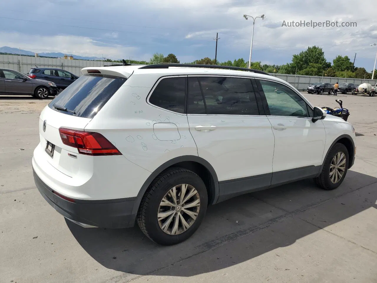 2019 Volkswagen Tiguan Se Белый vin: 3VV2B7AX1KM145363