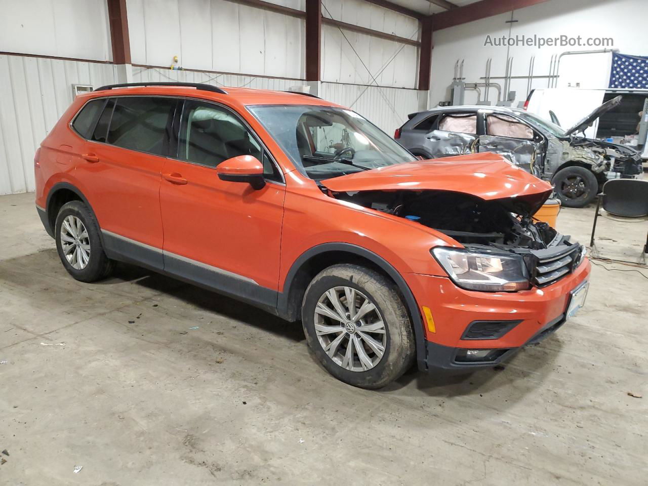 2018 Volkswagen Tiguan Se Orange vin: 3VV2B7AX2JM001271