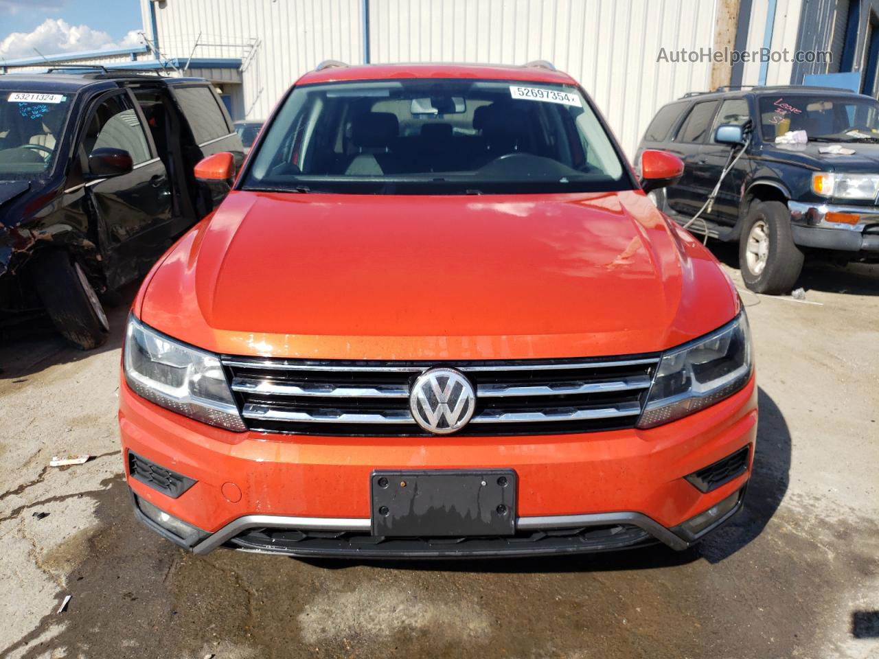 2018 Volkswagen Tiguan Se Orange vin: 3VV2B7AX2JM010407