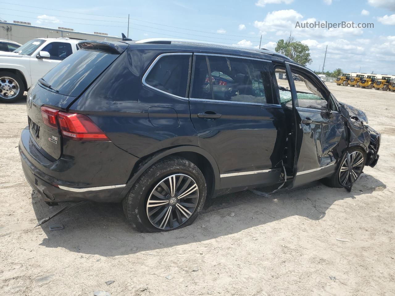 2018 Volkswagen Tiguan Se Black vin: 3VV2B7AX2JM073538