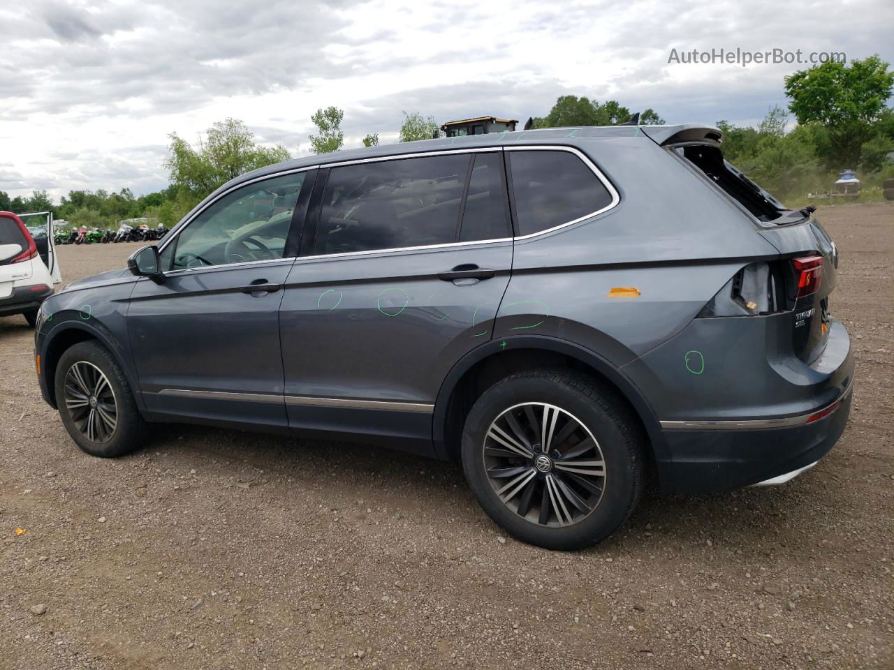 2018 Volkswagen Tiguan Se Silver vin: 3VV2B7AX2JM198085