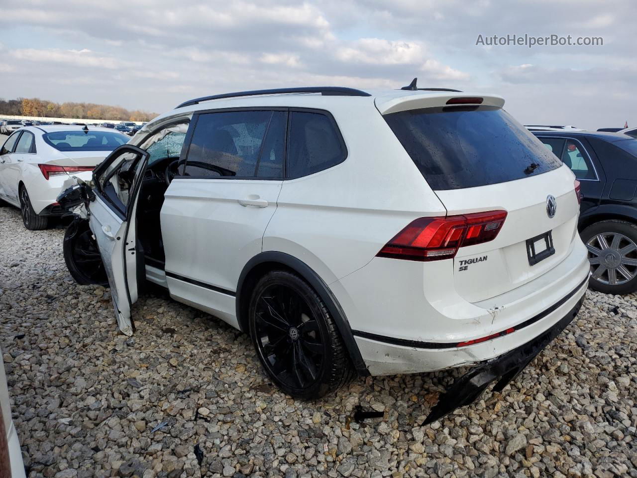 2021 Volkswagen Tiguan Se Белый vin: 3VV2B7AX3MM021484