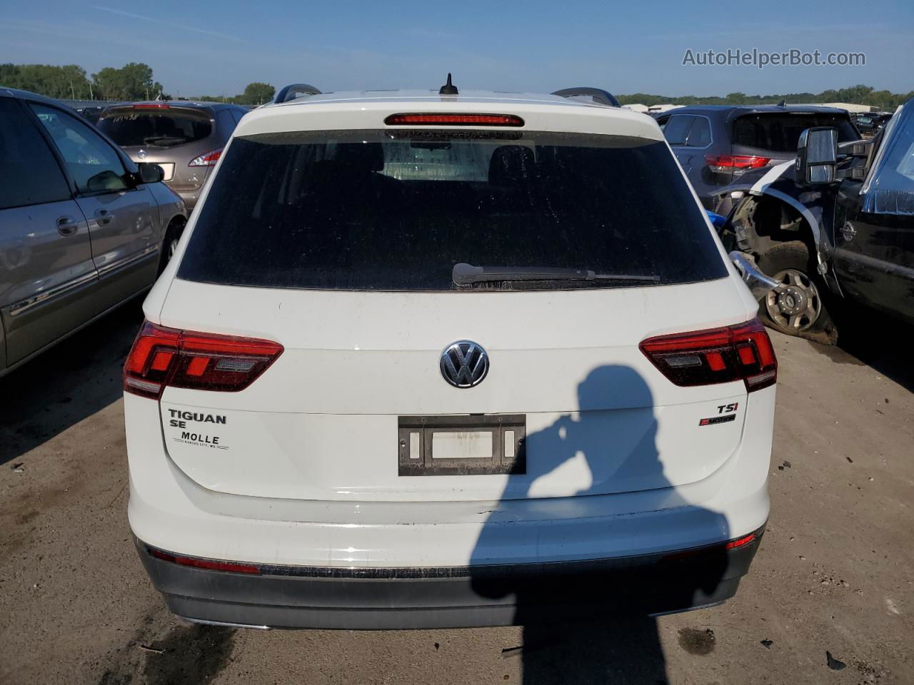 2018 Volkswagen Tiguan Se White vin: 3VV2B7AX4JM010151