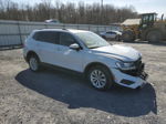 2018 Volkswagen Tiguan Se White vin: 3VV2B7AX4JM013339