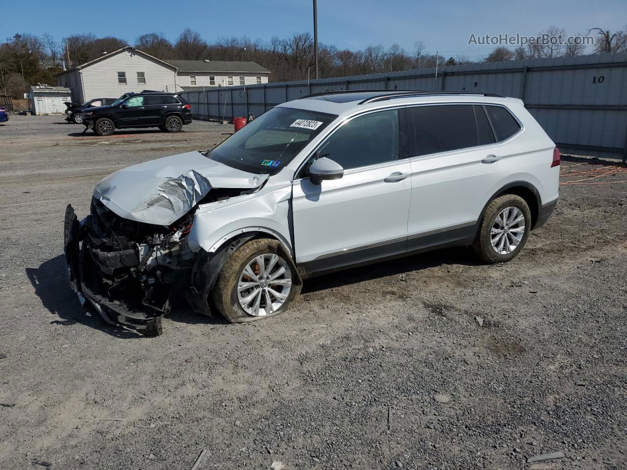 2018 Volkswagen Tiguan Se White vin: 3VV2B7AX4JM013339