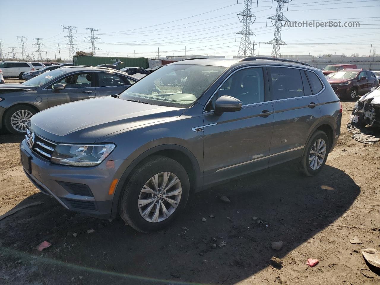 2018 Volkswagen Tiguan Se Gray vin: 3VV2B7AX4JM048446