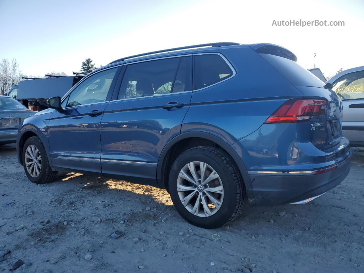 2018 Volkswagen Tiguan Se Синий vin: 3VV2B7AX4JM174659