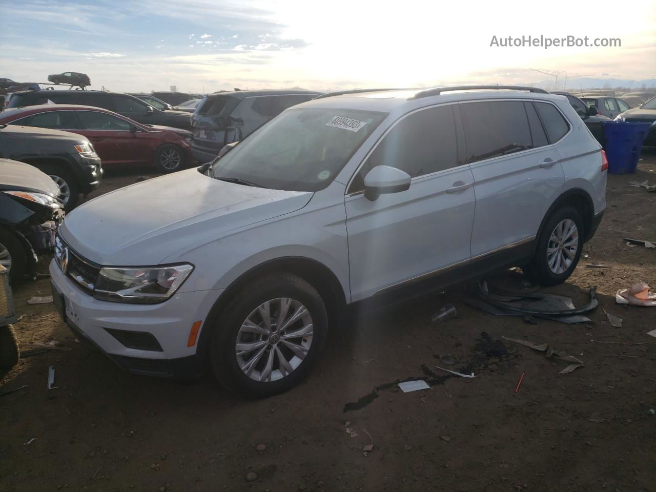 2018 Volkswagen Tiguan Se White vin: 3VV2B7AX4JM182762