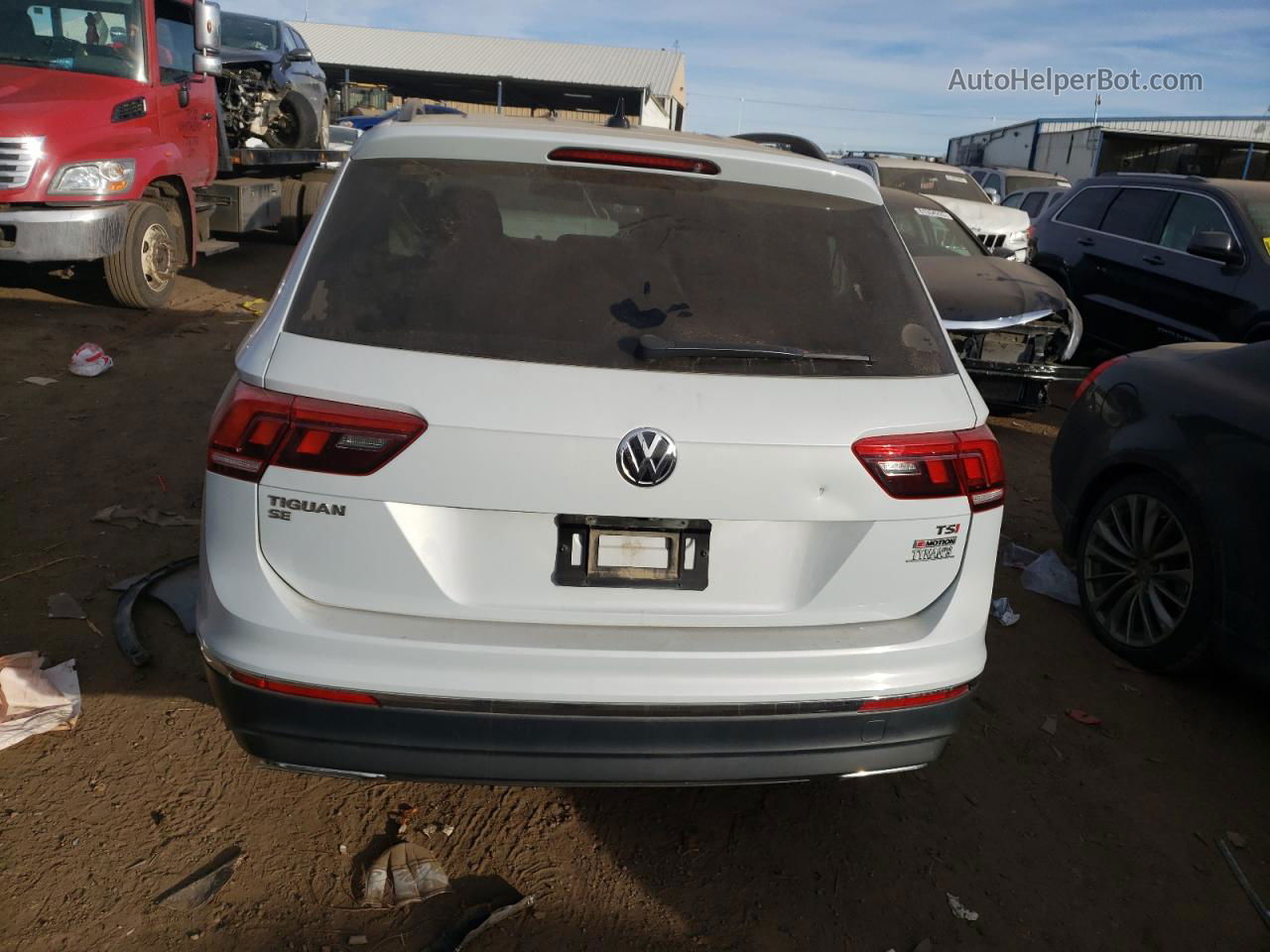 2018 Volkswagen Tiguan Se White vin: 3VV2B7AX4JM182762