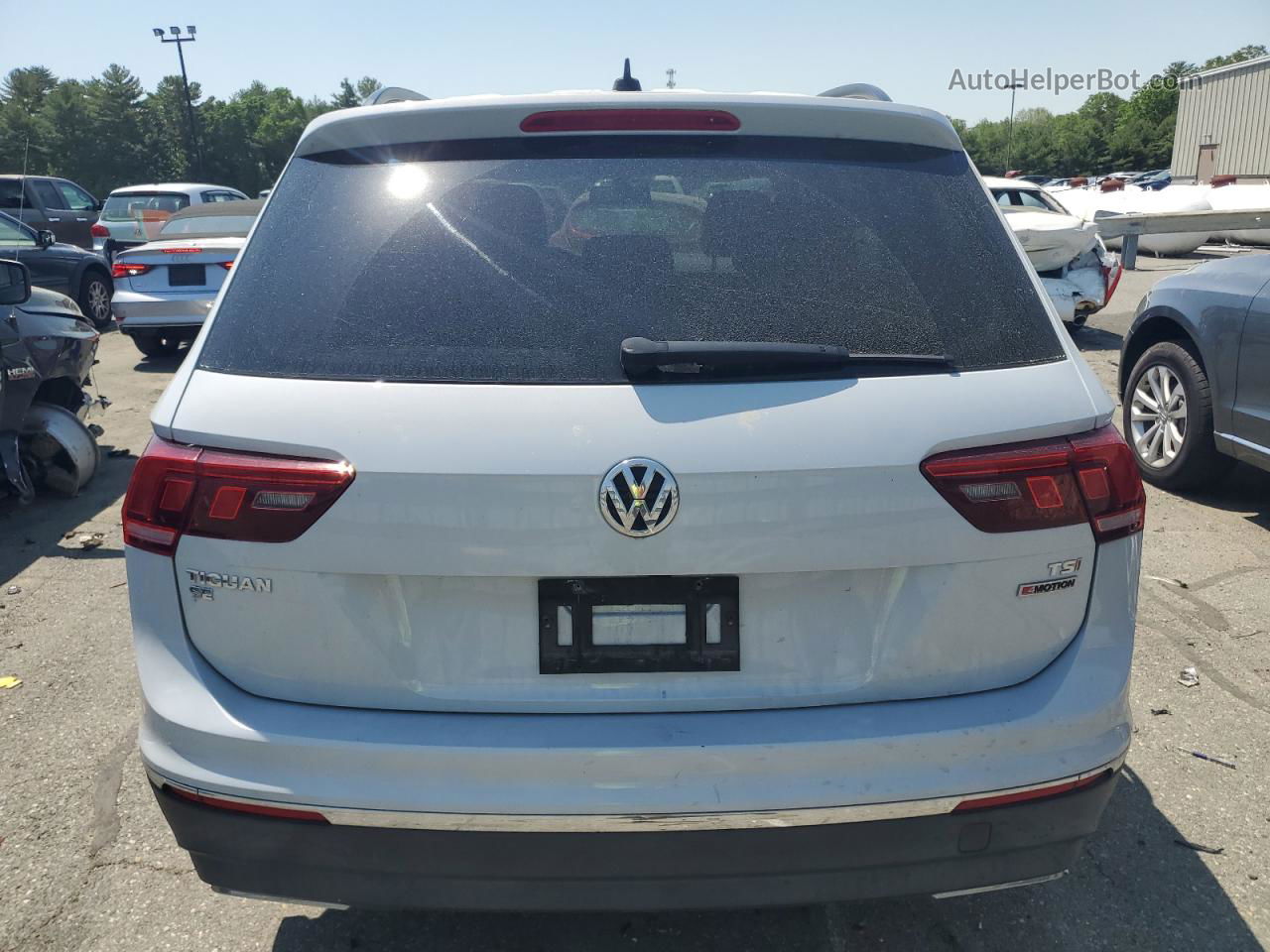 2018 Volkswagen Tiguan Se White vin: 3VV2B7AX5JM006318