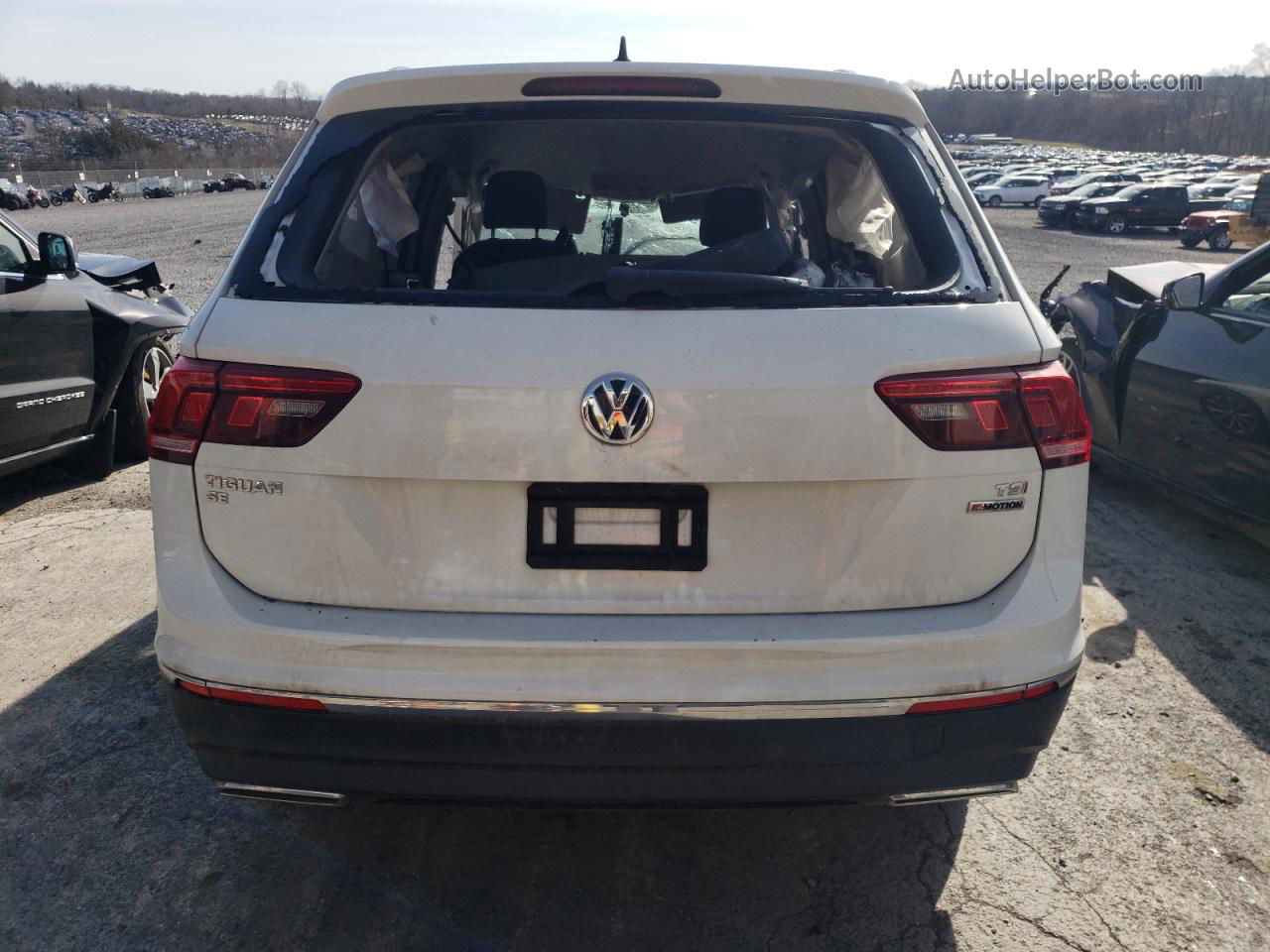 2018 Volkswagen Tiguan Se White vin: 3VV2B7AX5JM042428