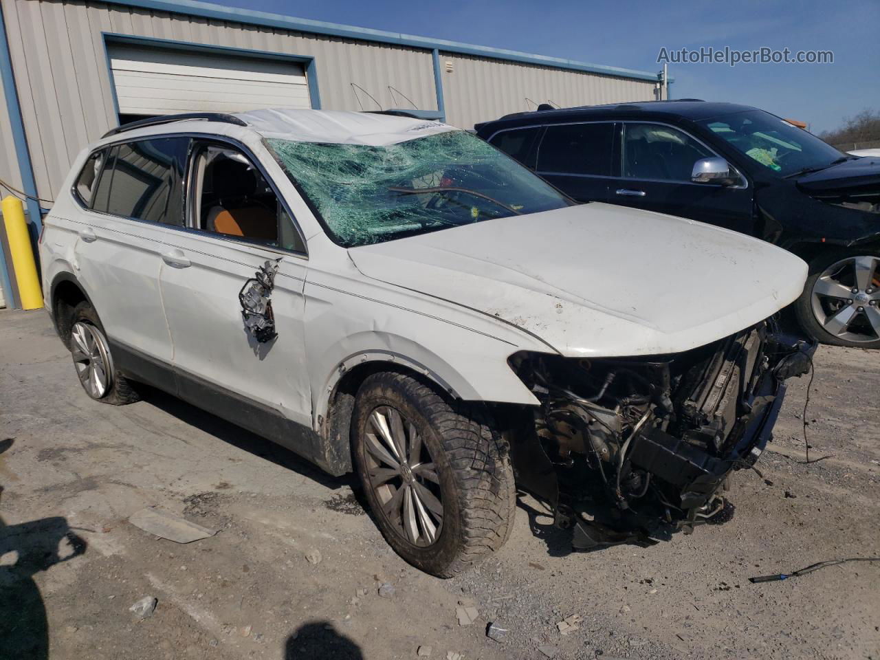 2018 Volkswagen Tiguan Se White vin: 3VV2B7AX5JM042428