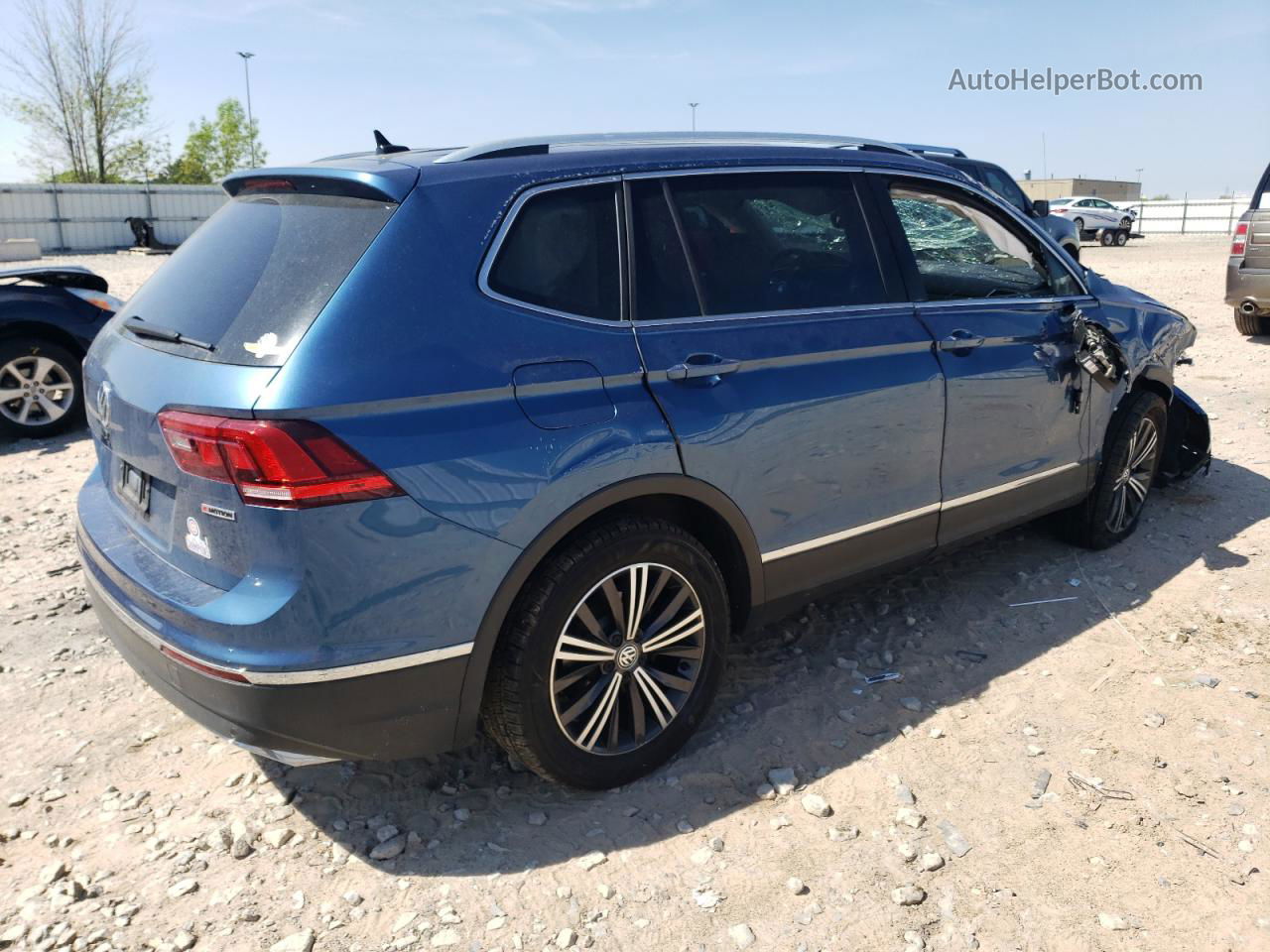 2019 Volkswagen Tiguan Se Синий vin: 3VV2B7AX5KM062874