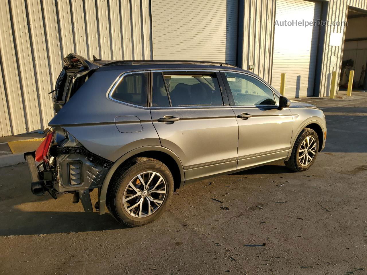 2019 Volkswagen Tiguan Se Gray vin: 3VV2B7AX5KM140036