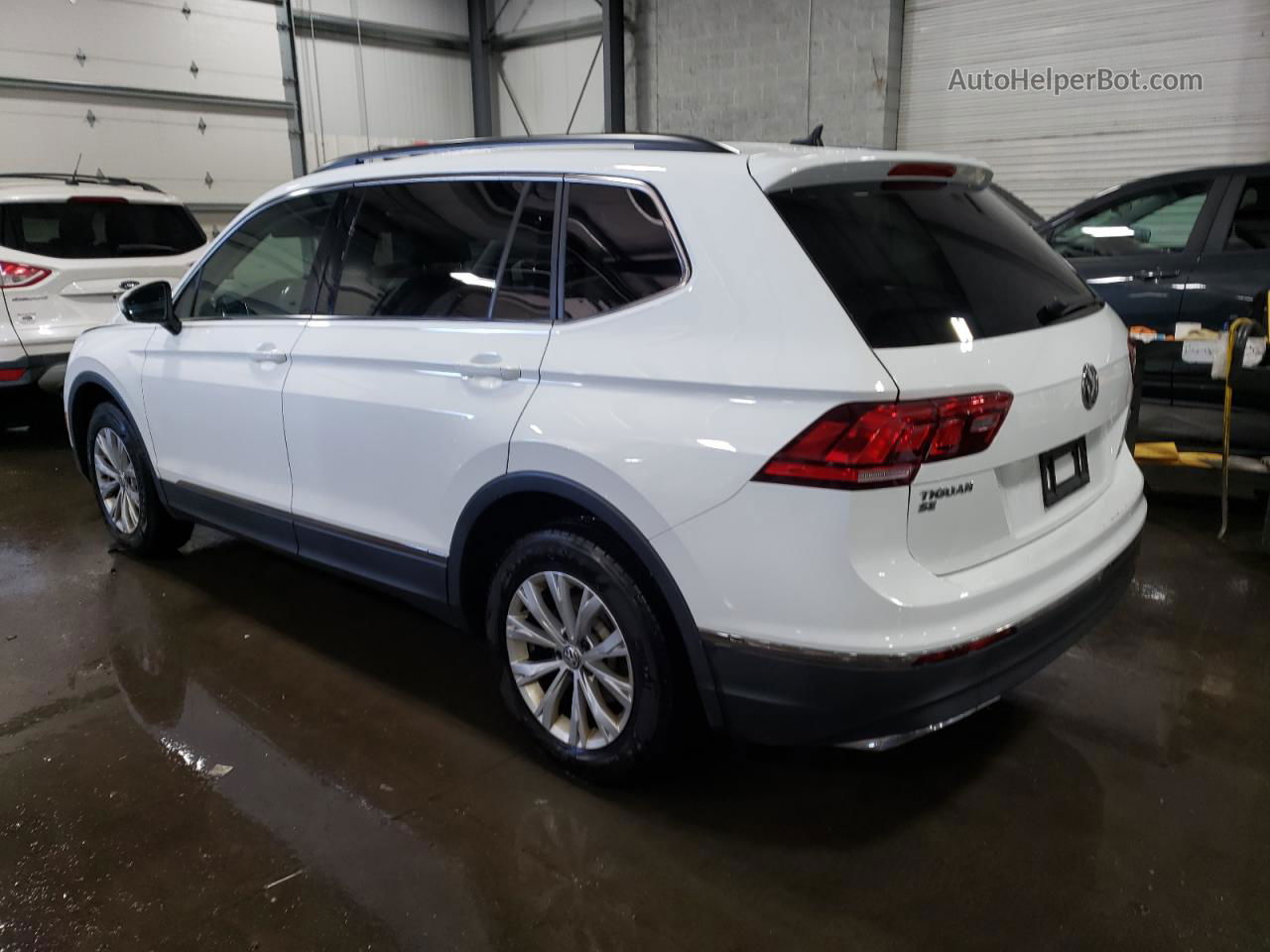 2018 Volkswagen Tiguan Se Белый vin: 3VV2B7AX6JM007428