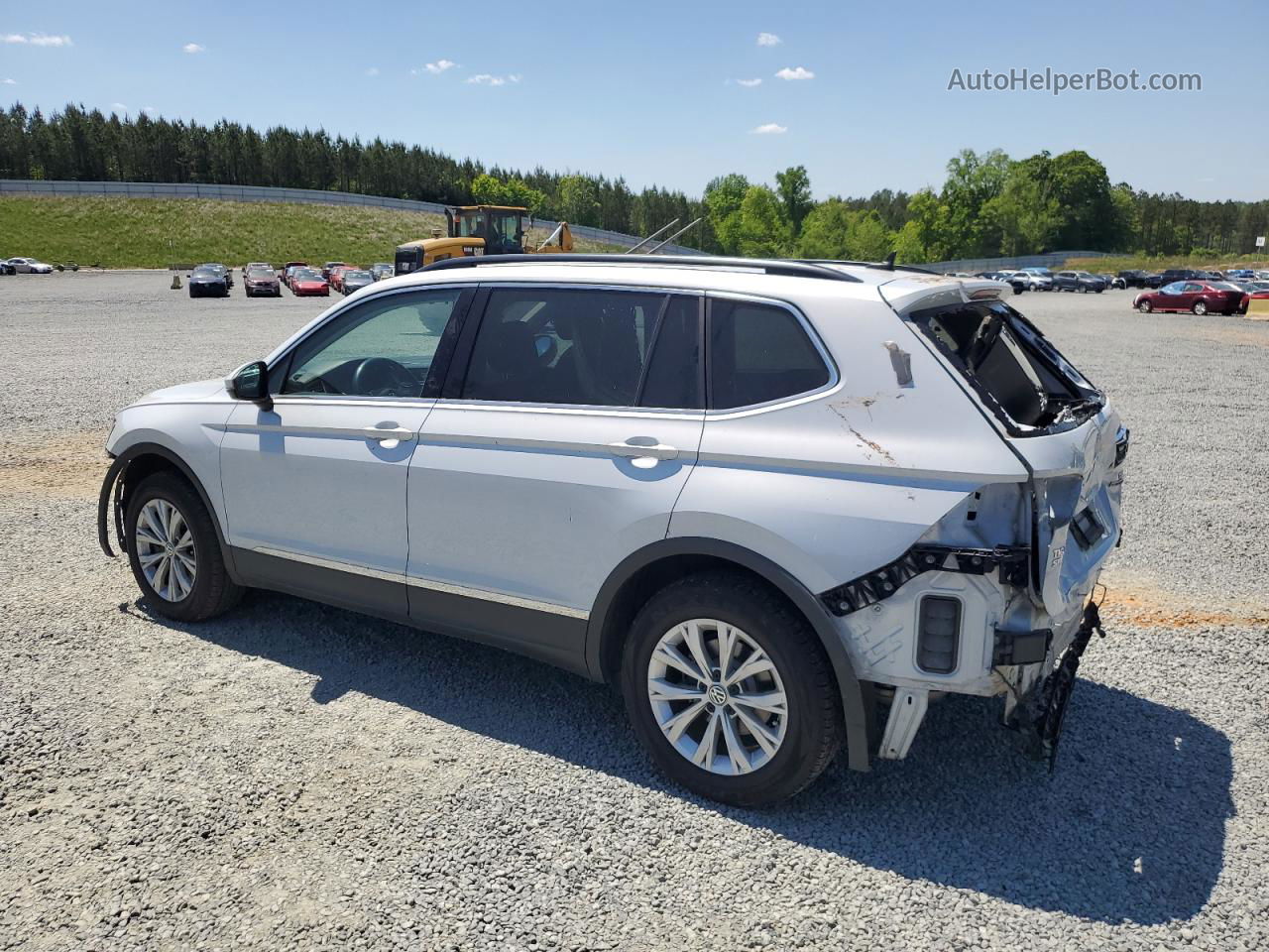 2018 Volkswagen Tiguan Se Белый vin: 3VV2B7AX6JM139640