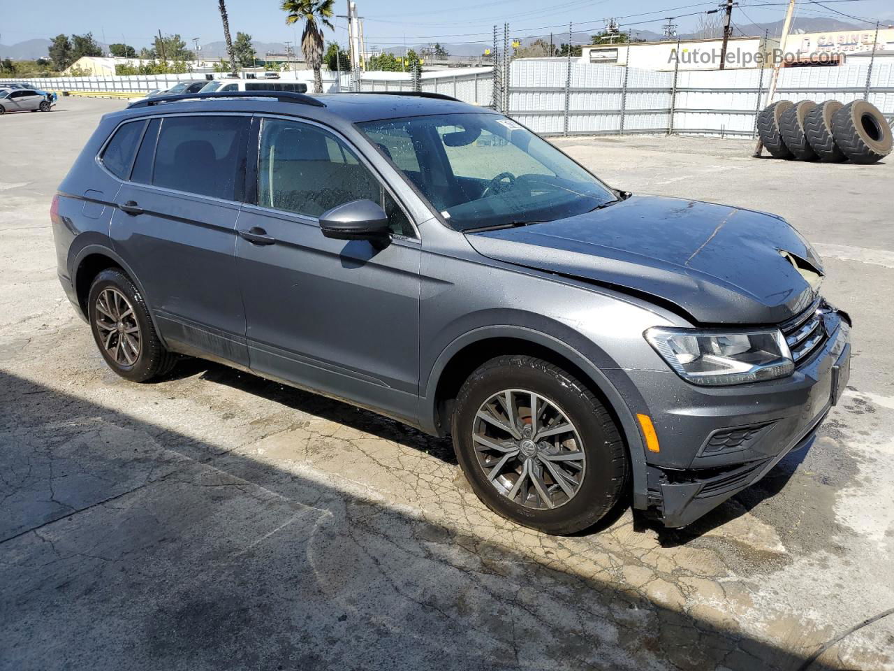 2019 Volkswagen Tiguan Se Gray vin: 3VV2B7AX6KM089288