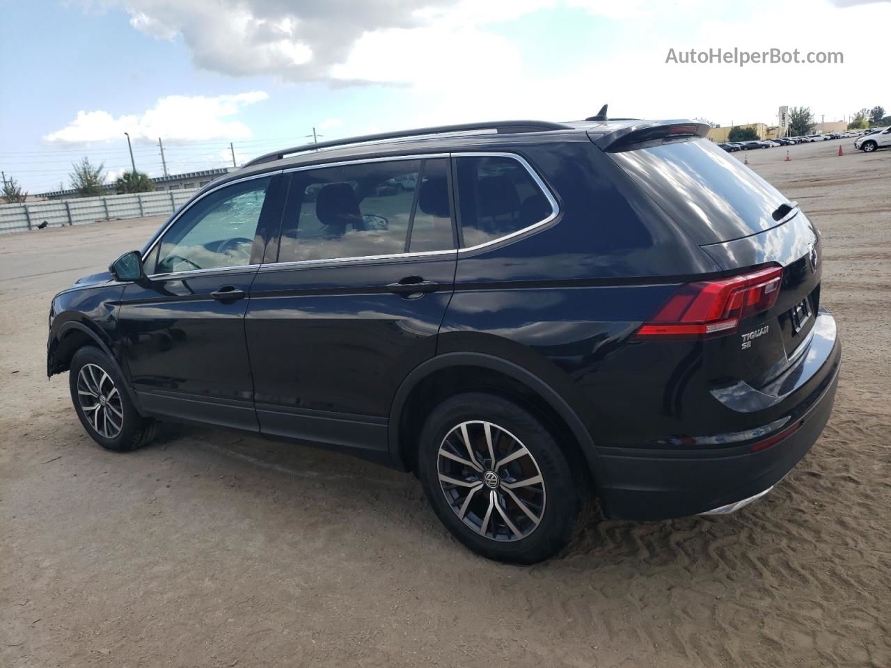 2019 Volkswagen Tiguan Se Черный vin: 3VV2B7AX6KM116697