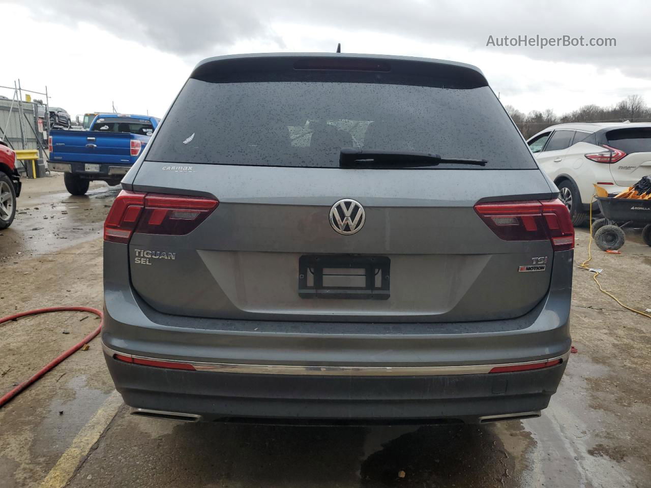 2018 Volkswagen Tiguan Se Серый vin: 3VV2B7AX7JM016025