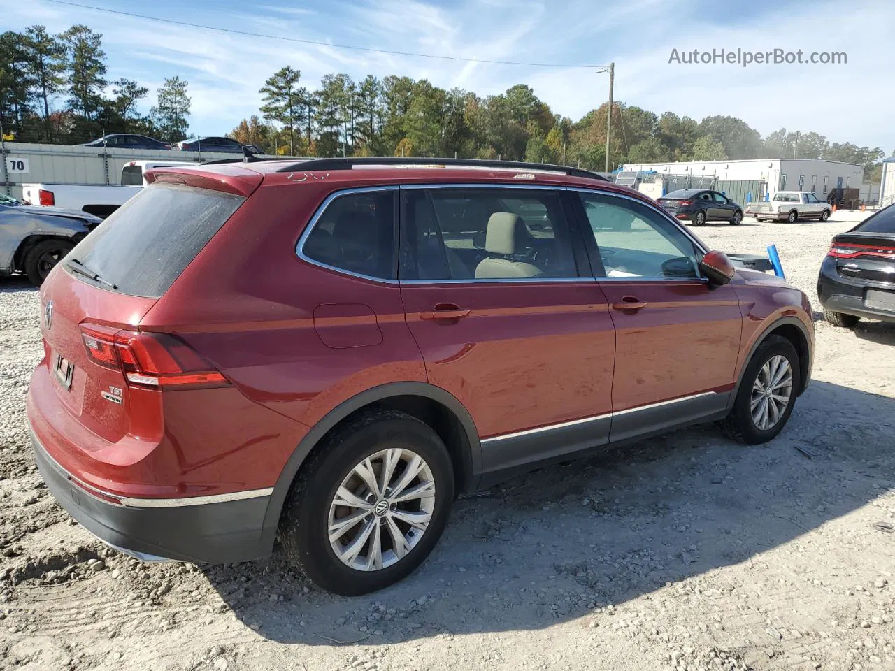 2018 Volkswagen Tiguan Se Red vin: 3VV2B7AX7JM062860