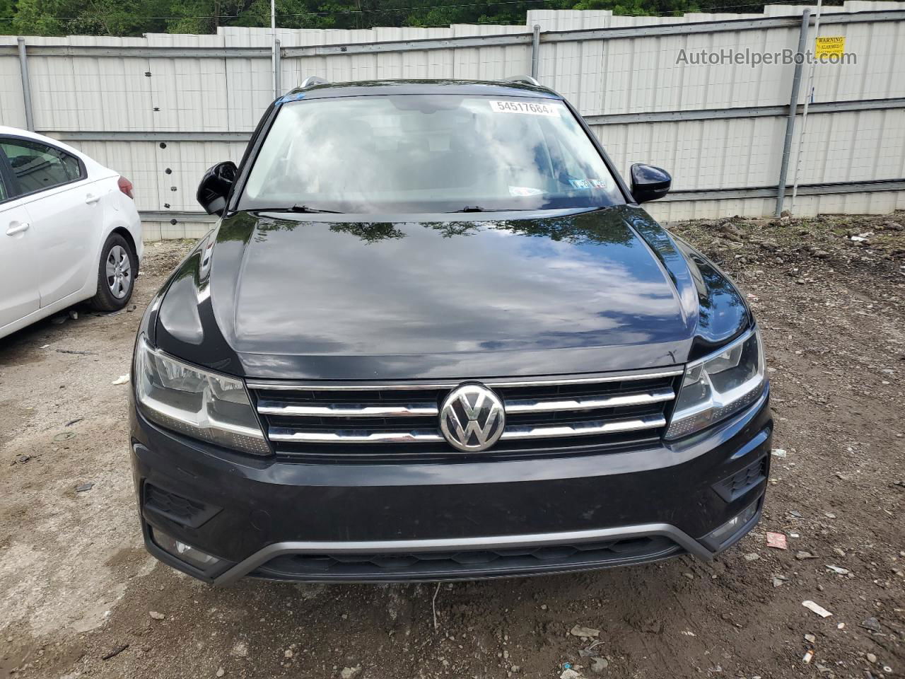 2018 Volkswagen Tiguan Se Черный vin: 3VV2B7AX7JM101642