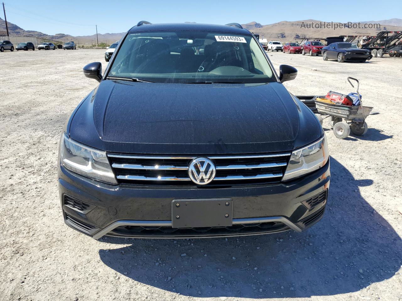 2018 Volkswagen Tiguan Se Black vin: 3VV2B7AX7JM140621