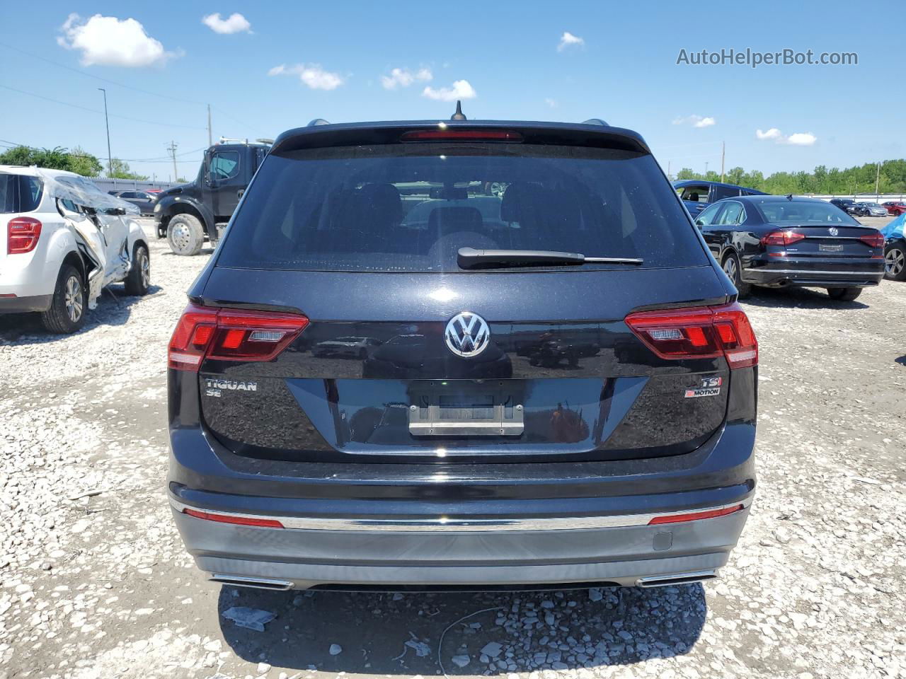 2018 Volkswagen Tiguan Se Black vin: 3VV2B7AX7JM188135