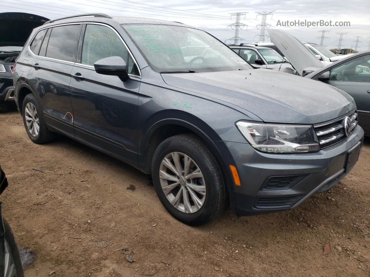 2019 Volkswagen Tiguan Se Серый vin: 3VV2B7AX7KM079921