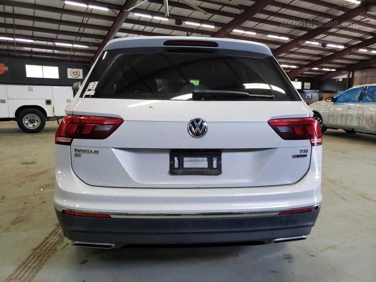 2018 Volkswagen Tiguan Se White vin: 3VV2B7AX8JM124573