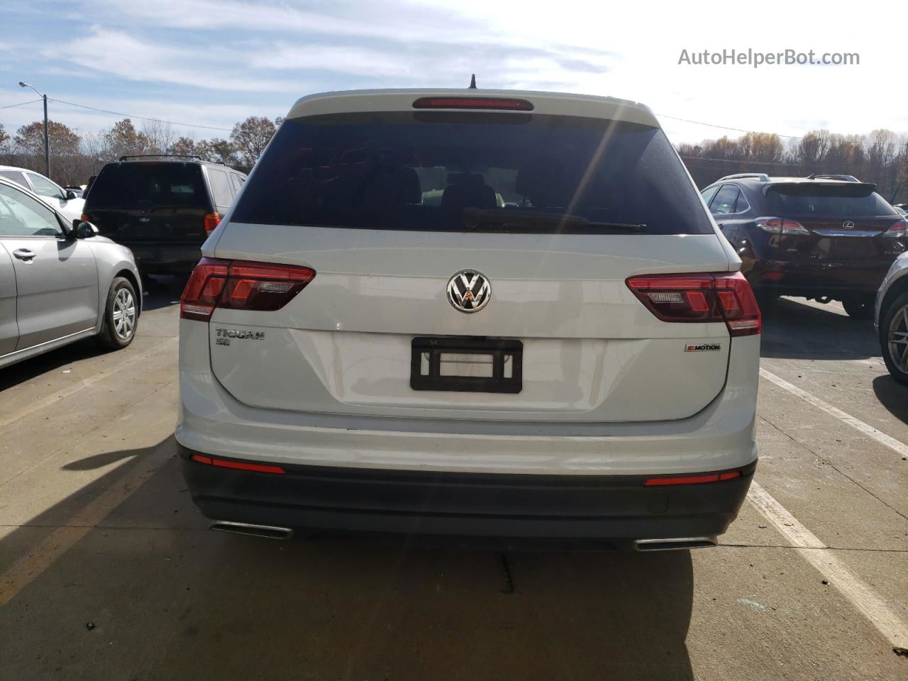 2019 Volkswagen Tiguan Se White vin: 3VV2B7AX8KM070354