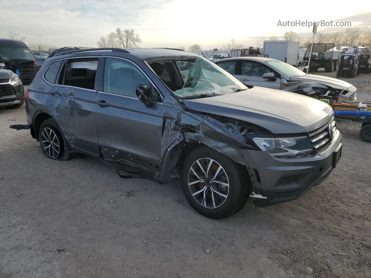 2019 Volkswagen Tiguan Se Gray vin: 3VV2B7AX9KM164730