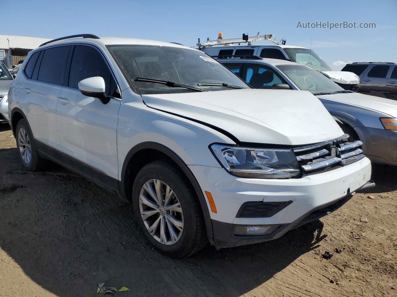 2018 Volkswagen Tiguan Se Белый vin: 3VV2B7AXXJM000546