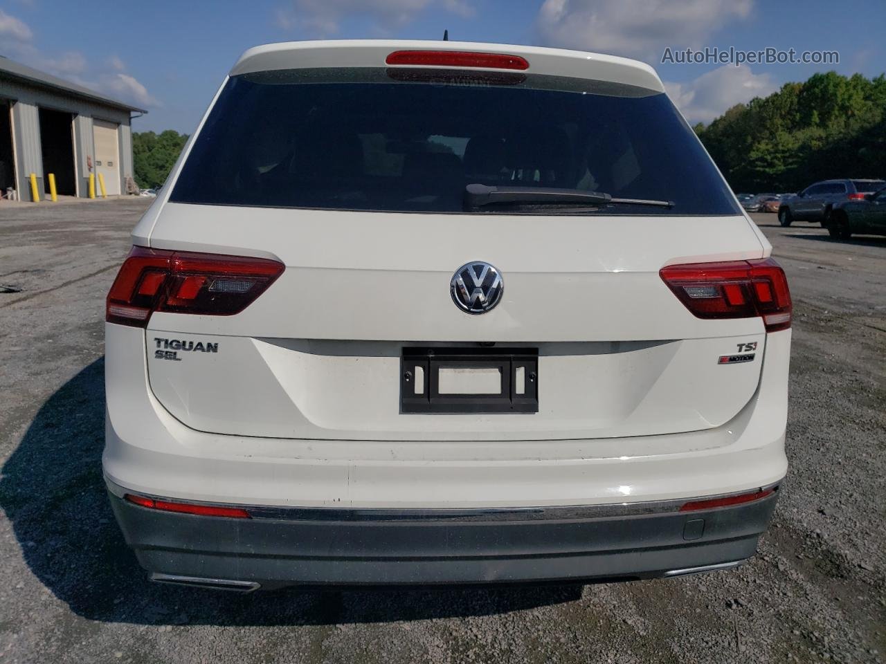 2018 Volkswagen Tiguan Se White vin: 3VV2B7AXXJM006220