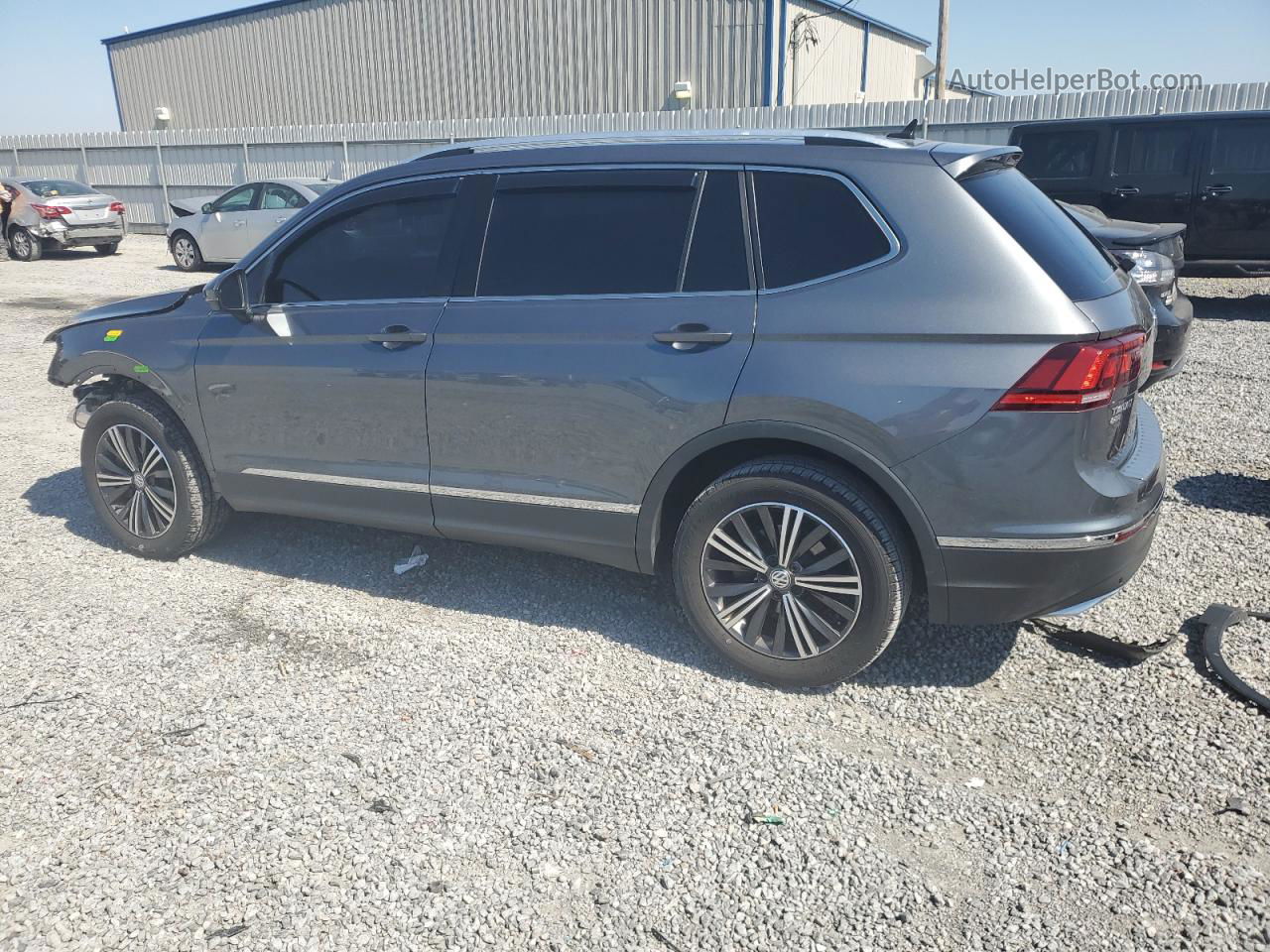 2019 Volkswagen Tiguan Se Gray vin: 3VV2B7AXXKM182203