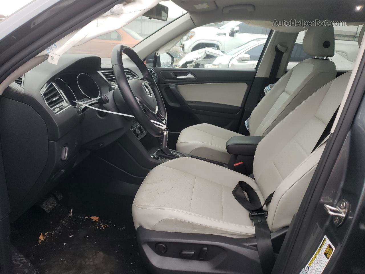 2019 Volkswagen Tiguan Se Gray vin: 3VV2B7AXXKM185117