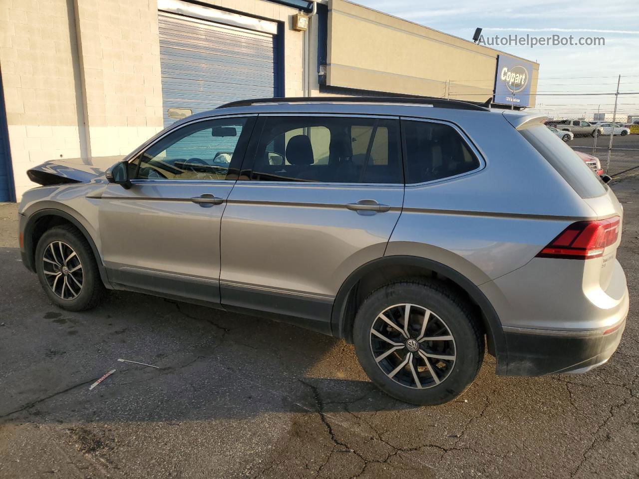 2021 Volkswagen Tiguan Se Серебряный vin: 3VV2B7AXXMM068446