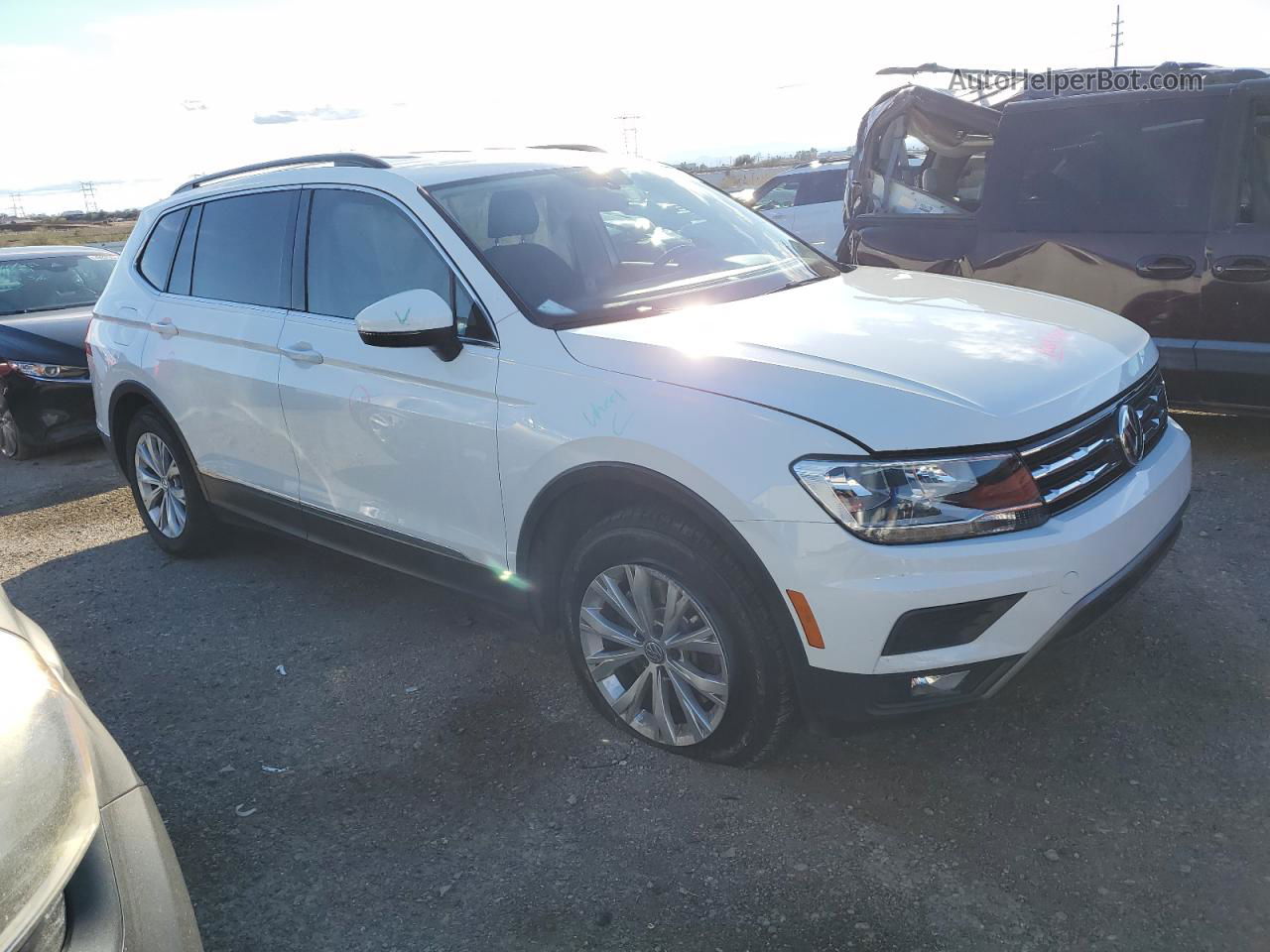 2018 Volkswagen Tiguan Se White vin: 3VV3B7AX0JM001791