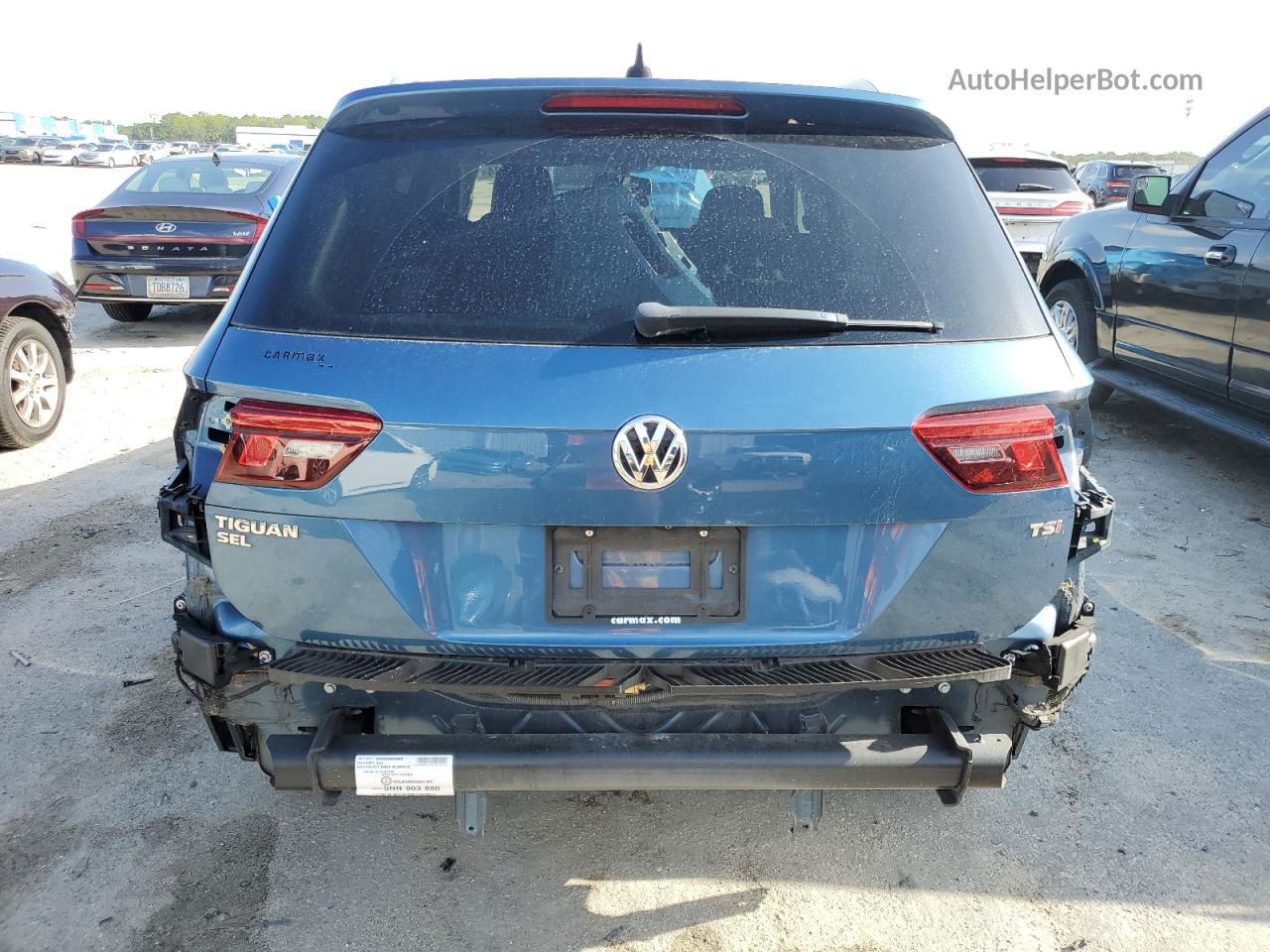 2018 Volkswagen Tiguan Se Blue vin: 3VV3B7AX0JM016095