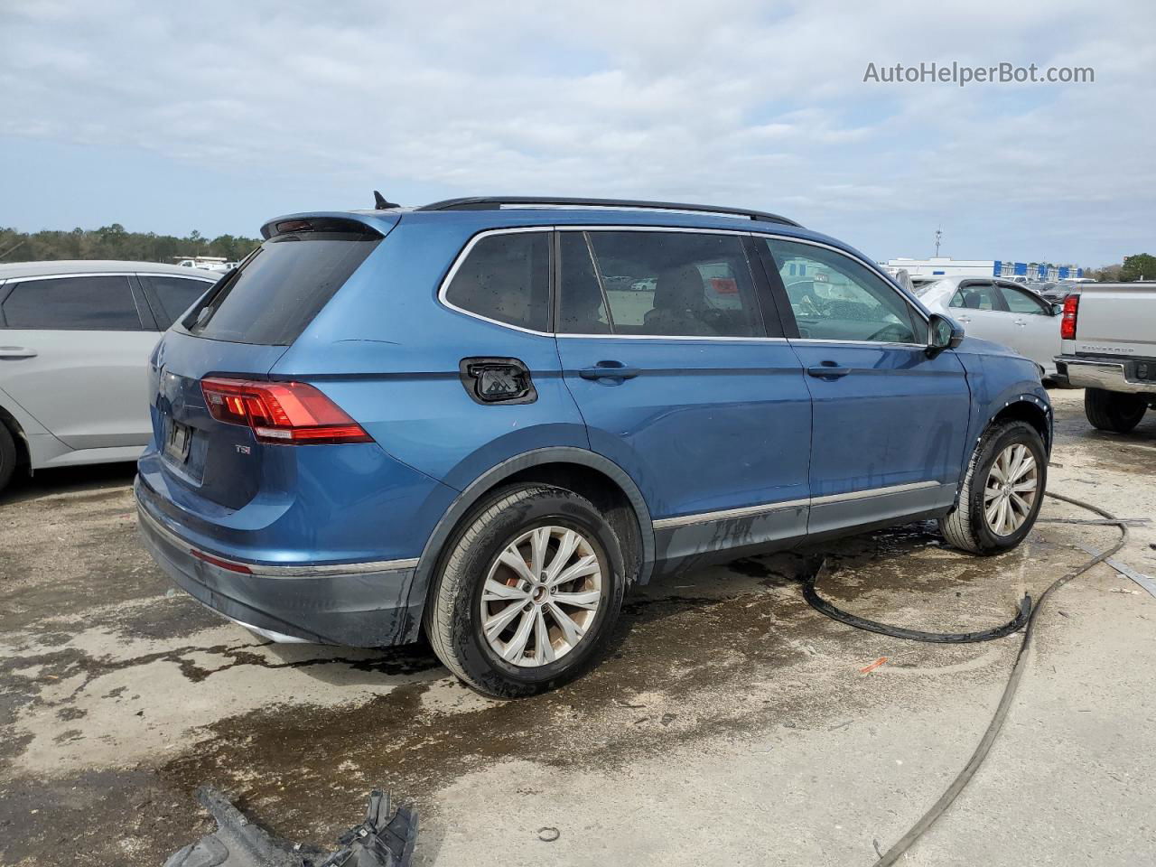 2018 Volkswagen Tiguan Se Синий vin: 3VV3B7AX0JM058153