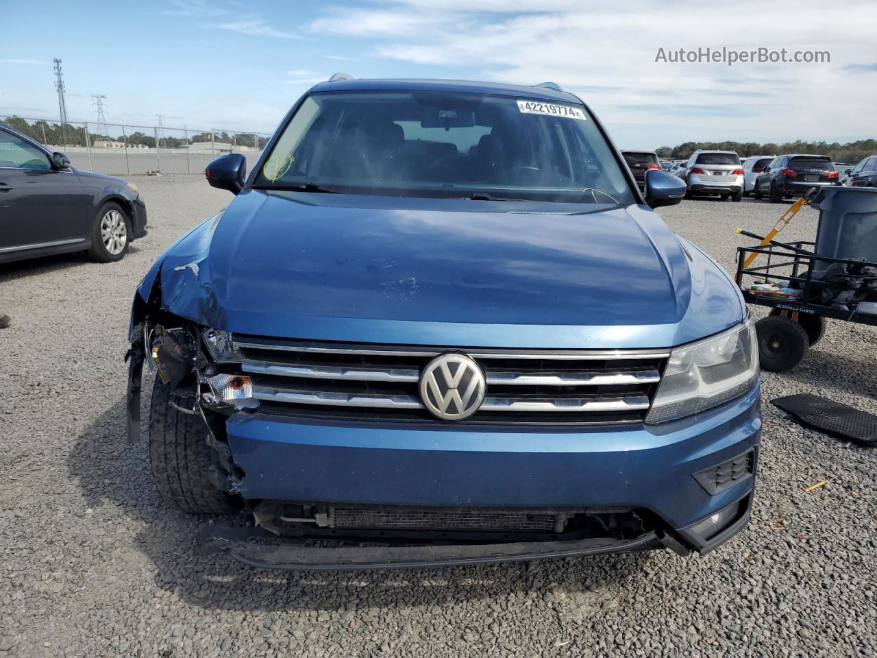 2018 Volkswagen Tiguan Se Blue vin: 3VV3B7AX0JM065474