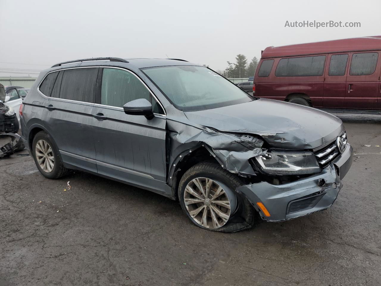 2018 Volkswagen Tiguan Se Gray vin: 3VV3B7AX0JM124748