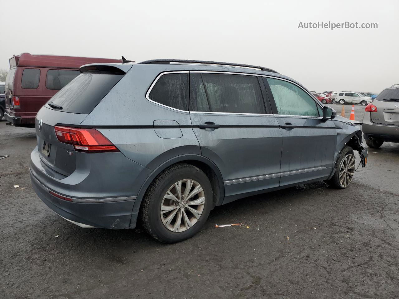 2018 Volkswagen Tiguan Se Gray vin: 3VV3B7AX0JM124748