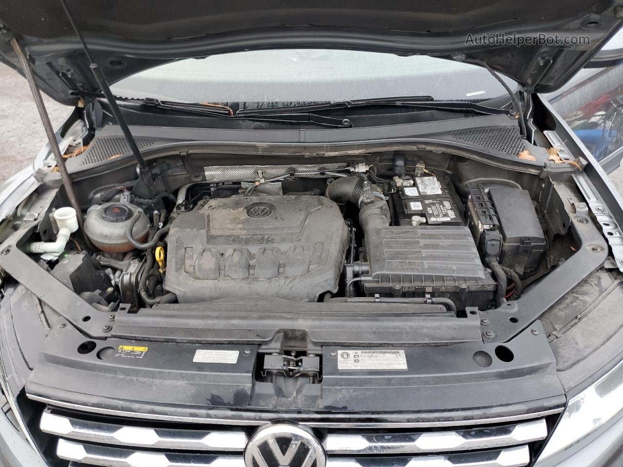 2018 Volkswagen Tiguan Se Gray vin: 3VV3B7AX0JM124748