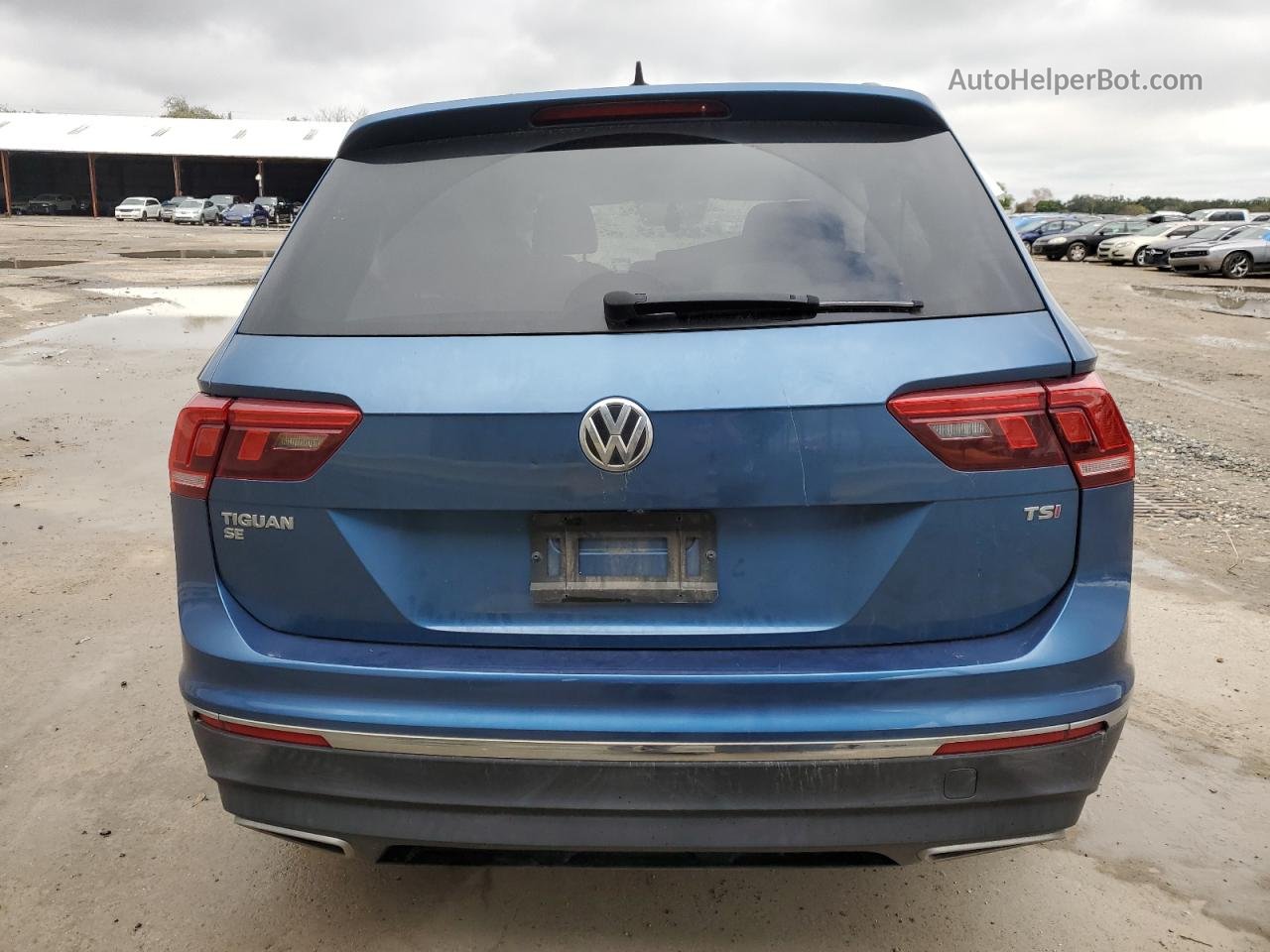 2018 Volkswagen Tiguan Se Blue vin: 3VV3B7AX0JM125303