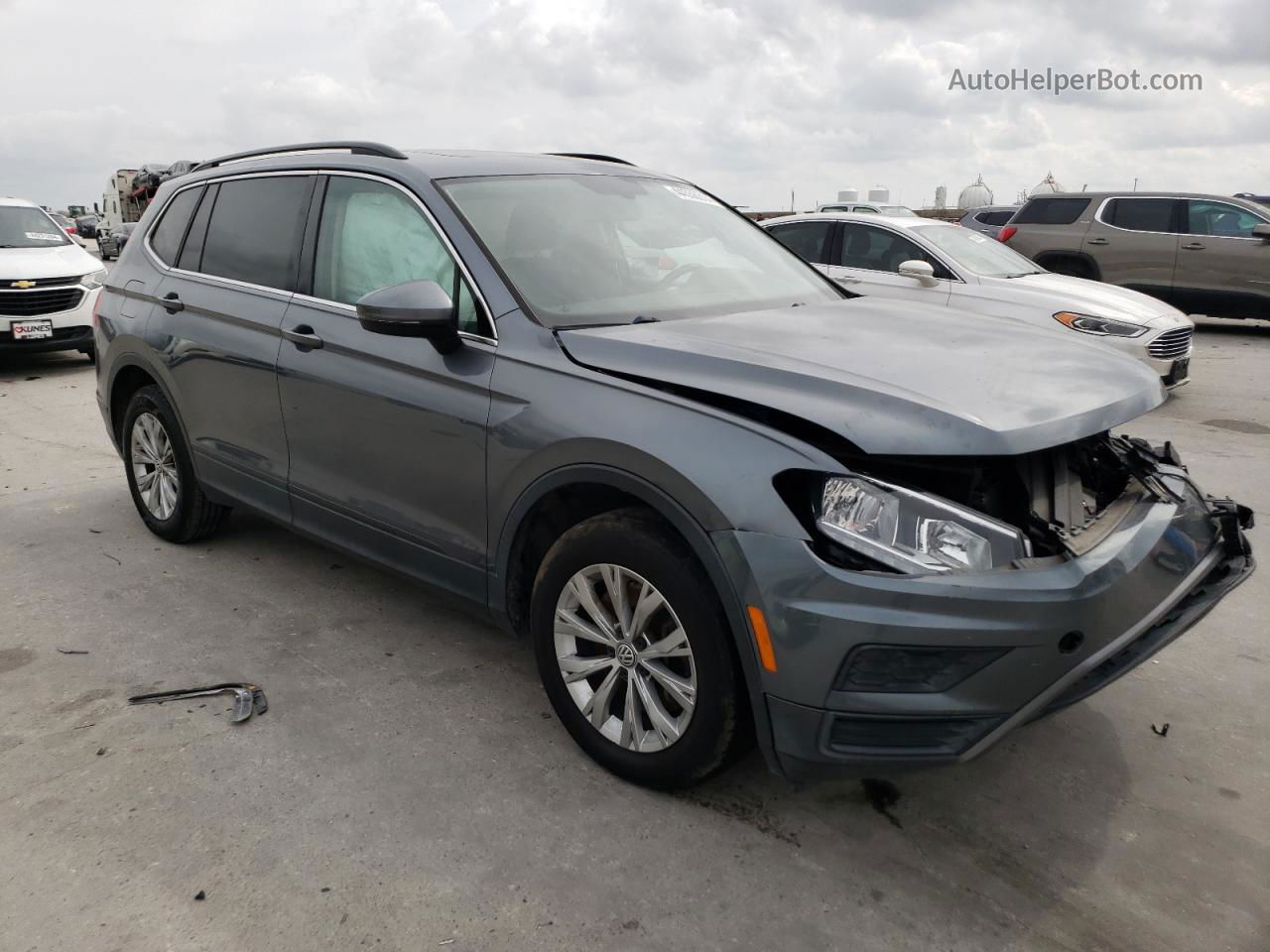 2019 Volkswagen Tiguan Se Gray vin: 3VV3B7AX0KM078145