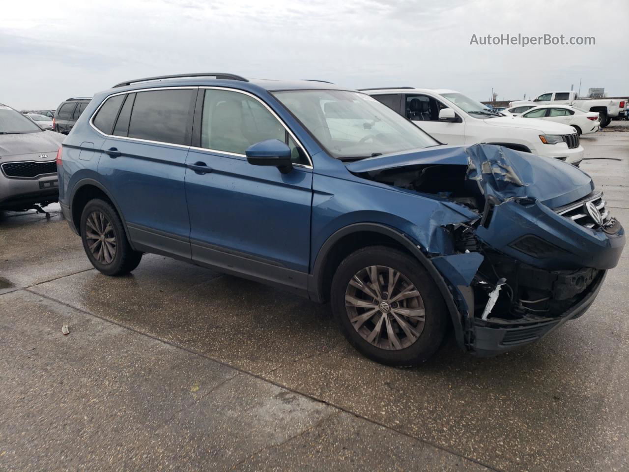 2019 Volkswagen Tiguan Se Синий vin: 3VV3B7AX1KM040648